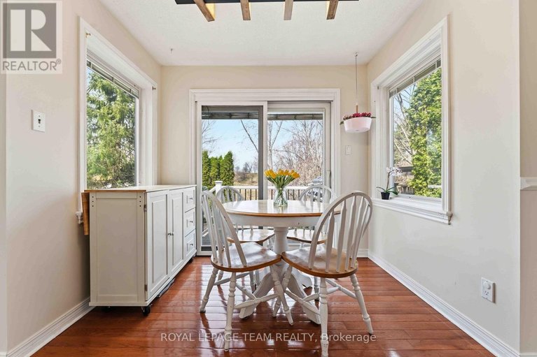 29670018/86-sai-crescent/hunt-club-park/ottawa/ontario/K1G5N9_16