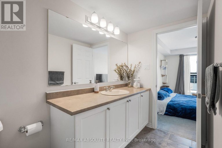 29213898/605-makwa-private/cfb-rockcliffe-and-area/ottawa/ontario/K1K5A4_16