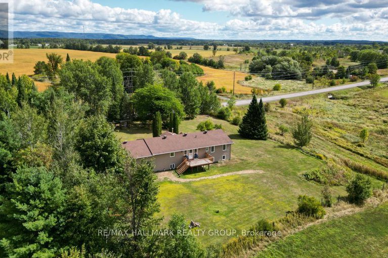 28836989/3983-woodkilton-road/dunrobin/ottawa/ontario/K0A3M0_36