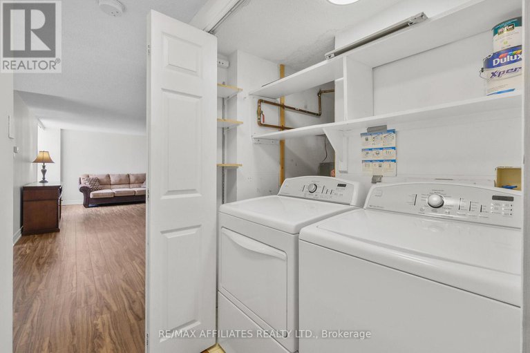28532598/u1503-2759-carousel-crescent/emerald-woodssawmill-creek/ottawa/ontario/K1J2N5_35