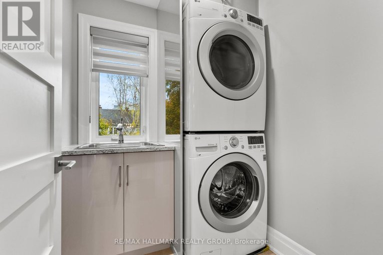 29074498/217-belford-crescent/westborohampton-park/ottawa/ontario/K1Z7A9_26