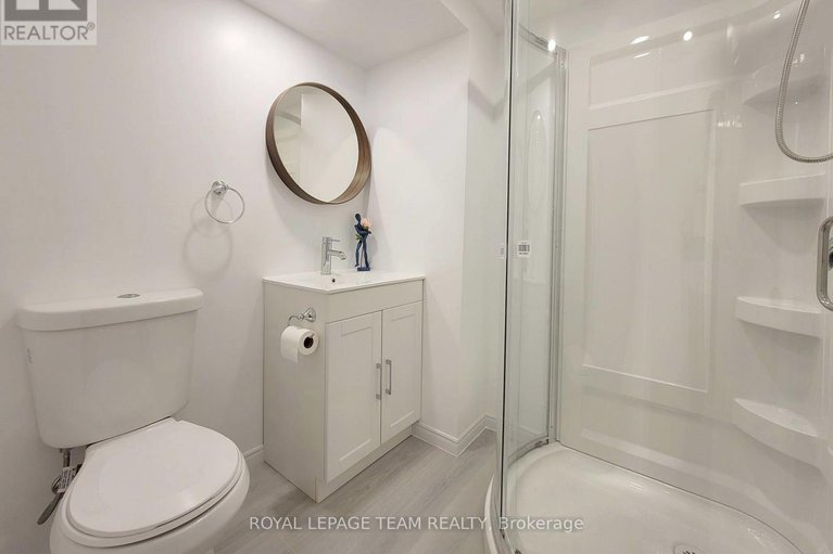 28979840/852-cummings-avenue/castle-heightsrideau-high/ottawa/ontario/K1K2L4_23