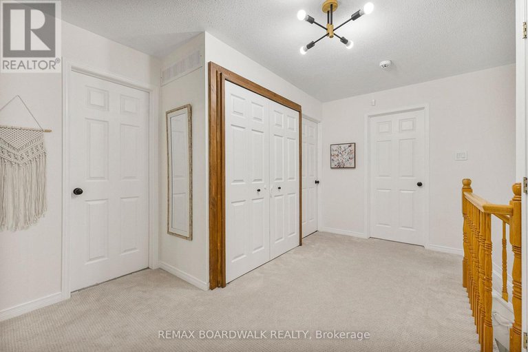 29250335/34-catterick-crescent/morgans-grantsouth-march/ottawa/ontario/K2K3M5_30