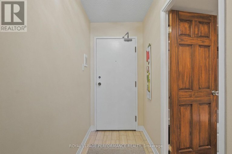 29666803/1003-71-somerset-street-w/ottawa-centregolden-triangle/ottawa/ontario/K2P2G2_8