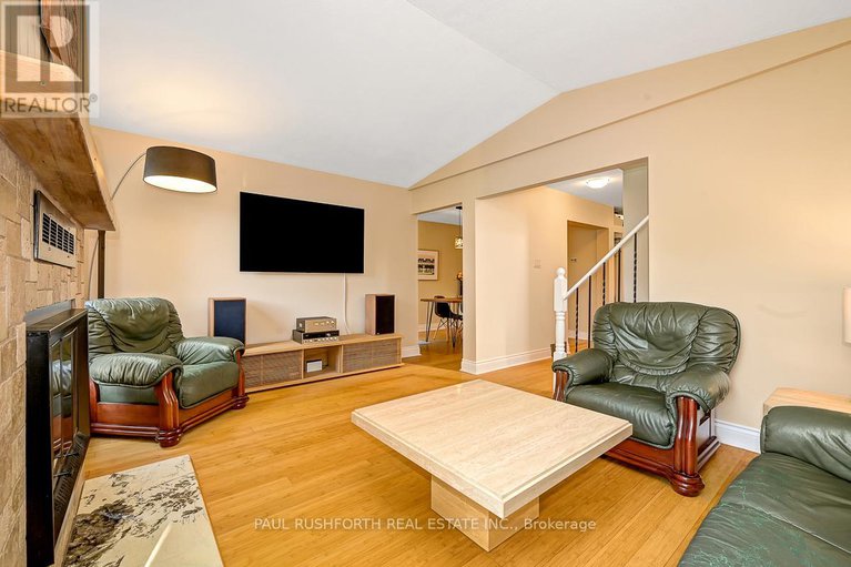 28965259/7-glenmoriston-avenue/glencairnhazeldean/ottawa/ontario/K2L2S3_6