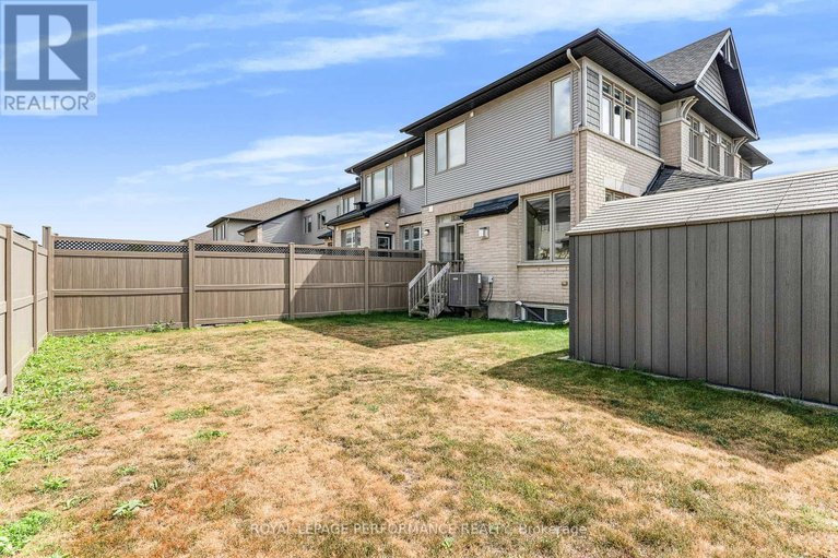 28773350/328-ballinville-circle/riverside-southgloucester-glen/ottawa/ontario/K4M0C4_29