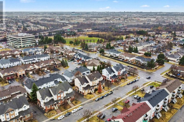 29604781/4460-harper-avenue/carson-grove/ottawa/ontario/K1J1E1_31