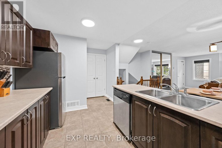 28826800/114-a-lindenshade-drive/strandherd/ottawa/ontario/K2J5R5_19