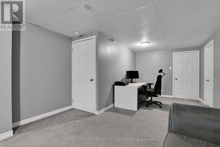 28381416/91-haramis-drive/renfrew/renfrew/ontario/K7V4M4_21