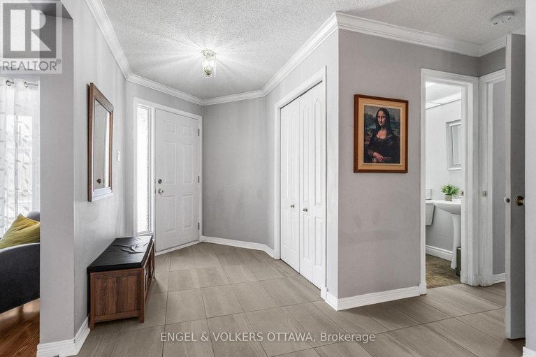29678432/17-hunterswood-crescent/hunt-club-park/ottawa/ontario/K1G5V1_3