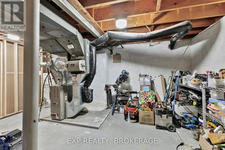 29279795/1502-farnsworth-avenue/alta-vista/ottawa/ontario/K1H7C3_37