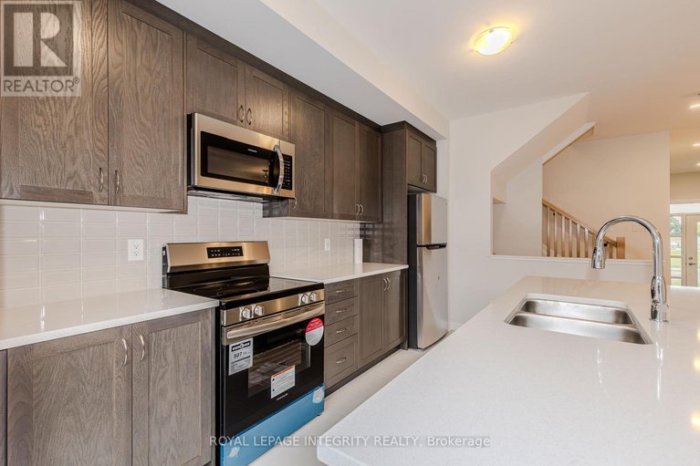 29110273/66-osler-street/morgans-grantsouth-march/ottawa/ontario/K2W0M1_14