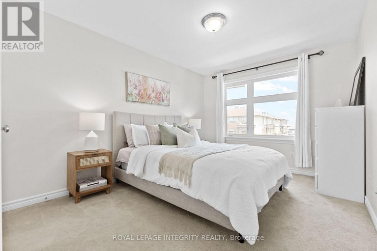 28756999/611-compass-street/mer-bleuebradley-estatesanderson-park/ottawa/ontario/K1W0J8_15