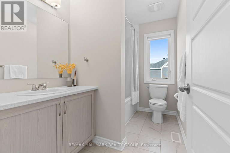 28452822/3000-travertine-way/half-moon-bay/ottawa/ontario/K2J6W5_26