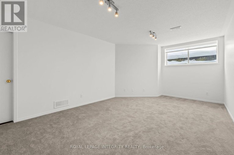 29364821/25-southpointe-avenue/longfields/ottawa/ontario/K2J4V4_32