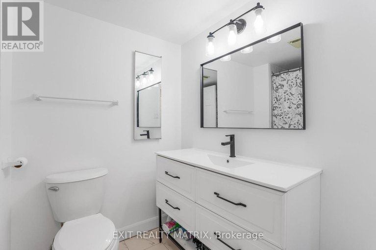 28617353/501-2759-carousel-crescent/emerald-woodssawmill-creek/ottawa/ontario/K1T2N5_17