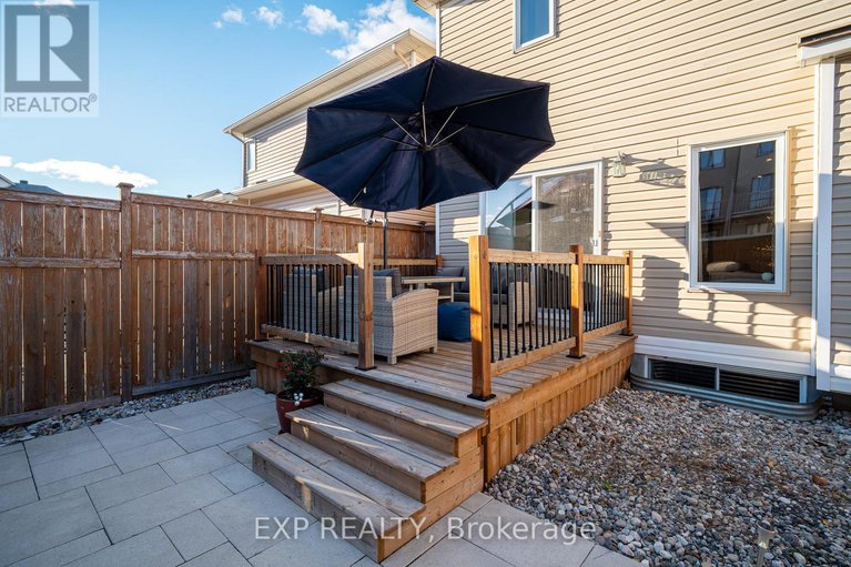 28257579/426-pillett-street/strandherd/ottawa/ontario/K2J5S3_28