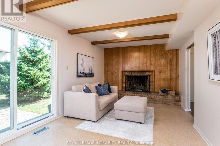 28854406/2150-dutton-crescent/beacon-hill-north/ottawa/ontario/K1J6K4_16