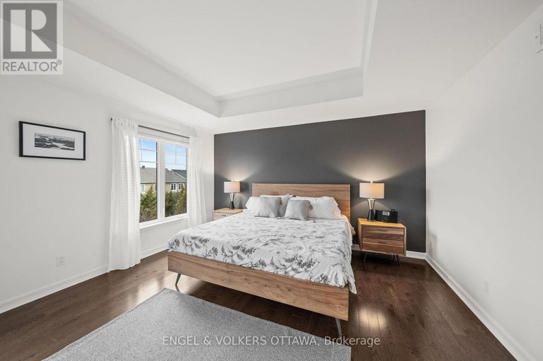 29623867/566-erinwoods-circle/stonebridge/ottawa/ontario/K2J5M8_22