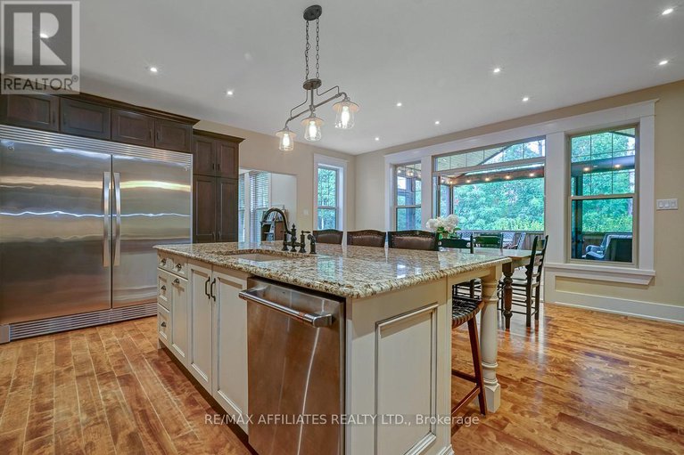 28778055/111-ironstone-court/remainder-of-stittsville-area/ottawa/ontario/K2S0L4_22