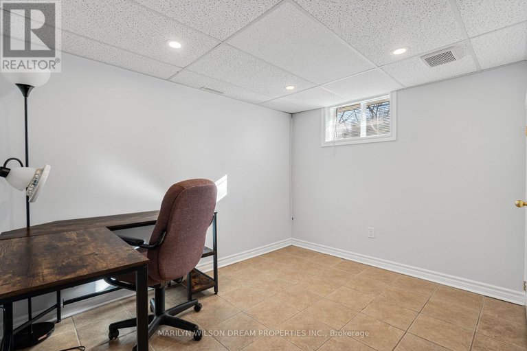 28155106/446-thessaly-circle/alta-vistafaircrest-heights/ottawa/ontario/K1H5W5_36