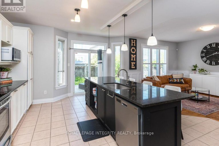 28652325/59-friendly-crescent/stittsville-south/ottawa/ontario/K2S2B6_9