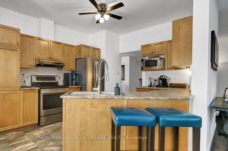 29570539/315-rustic-hills-crescent/springridgeeast-village/ottawa/ontario/K4A5A8_13