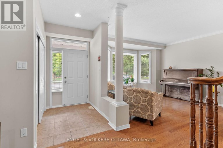 28459479/705-larcastle-circle/avalon-east/ottawa/ontario/K4A4Z2_4