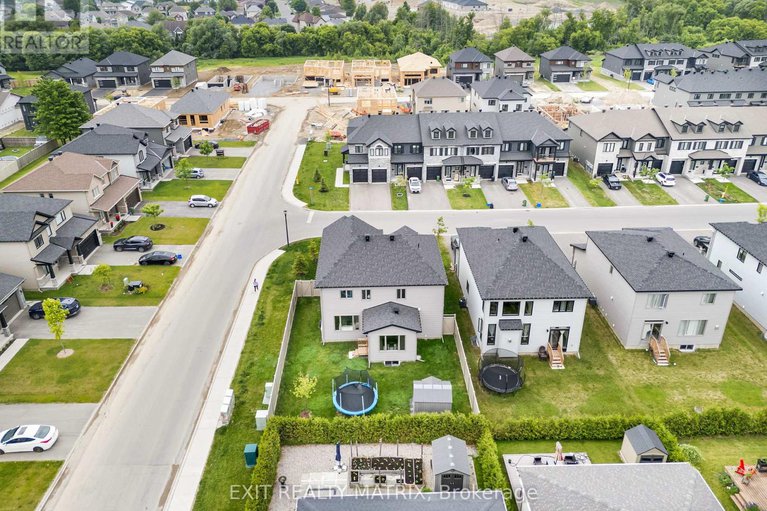 28451994/700-namur-street/embrun/russell/ontario/K0A1W0_40