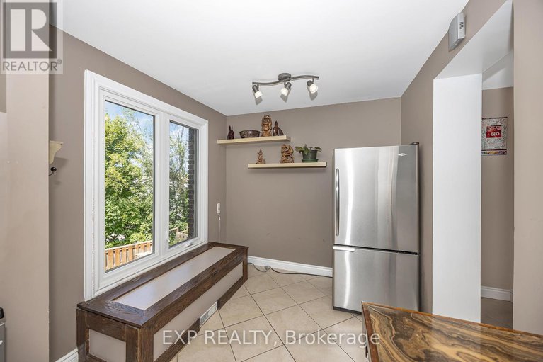 28642296/47-2300-ogilvie-road/beaconwood/ottawa/ontario/K1J7X8_17