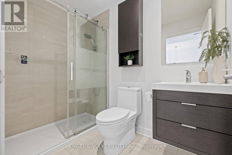 28589616/2005-20-daly-avenue/sandy-hill/ottawa/ontario/K1N0C6_4