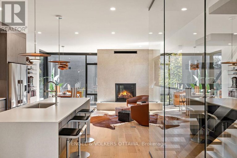 29446343/127-peridot-private/experimental-farm/ottawa/ontario/K2C3M3_21