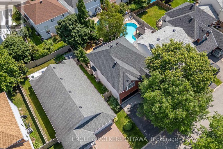 29376842/17-colindale-avenue/longfields/ottawa/ontario/K2J4V6_31