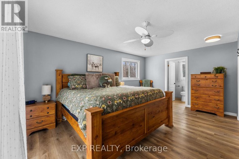 29556234/317-jim-barr-road/horton-twp/horton/ontario/K7V3Z8_17