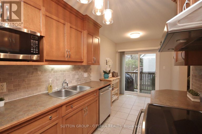 28983773/1267-shillington-avenue/carlington/ottawa/ontario/K1Z8A1_19
