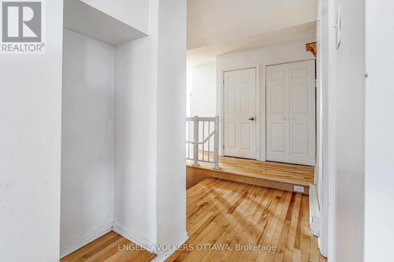 28875470/467-edgeworth-avenue/woodroffe/ottawa/ontario/K2B5L2_15