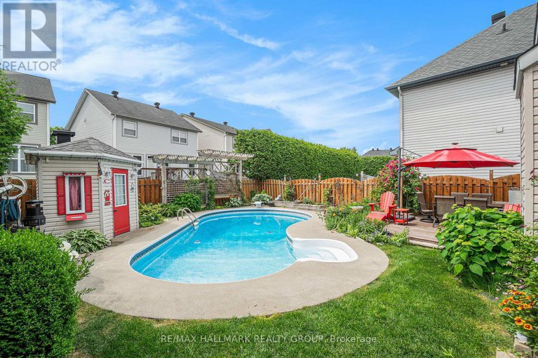 28497394/18-golders-green-lane/longfields/ottawa/ontario/K2J5C1_28