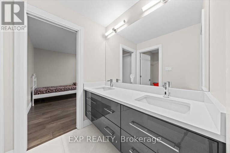 29215747/348-abbeydale-circle/morgans-grantsouth-march/ottawa/ontario/K2K0E9_31