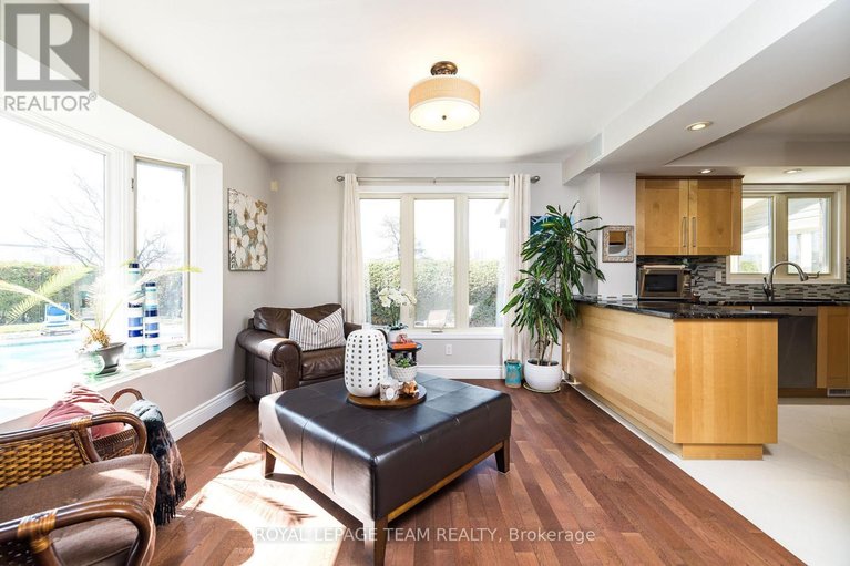 29663238/9-casgrain-court/beaverbrook/ottawa/ontario/K2K2A7_11