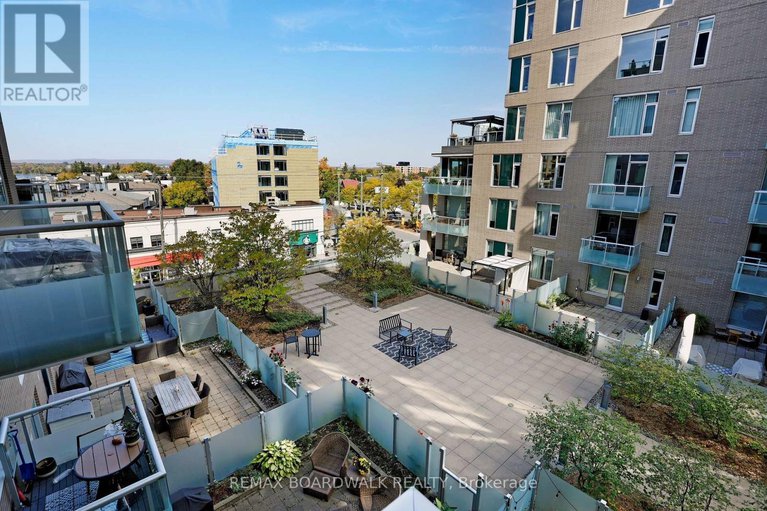 29330051/407-575-byron-avenue/mckellarhighland/ottawa/ontario/K2A1R7_24