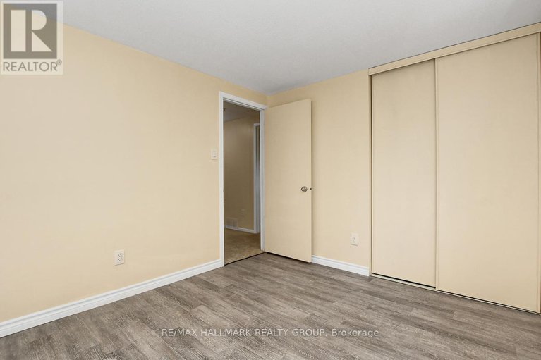 28845006/44-turret-court/glencairnhazeldean/ottawa/ontario/K2L2L1_21
