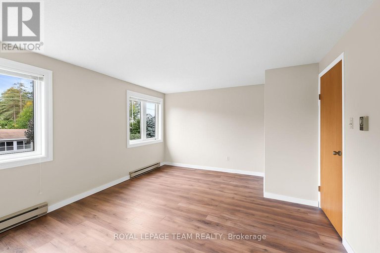 28908182/1119-firefly-lane/manotick-south-to-roger-stevens/ottawa/ontario/K4M0T6_37