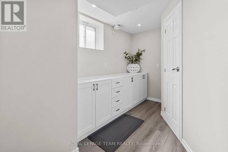28616419/526-alcor-terrace/half-moon-bay/ottawa/ontario/K2J6N6_31