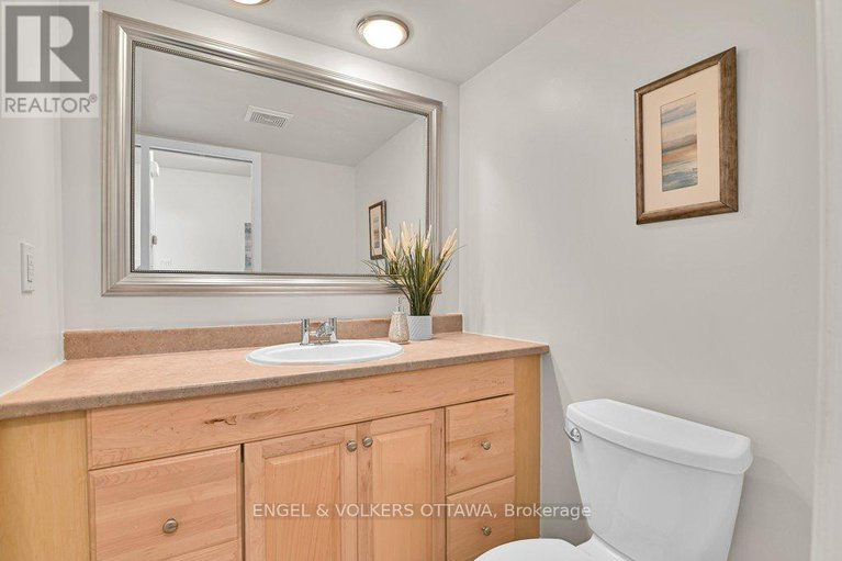 28990233/16-525-hilson-avenue/westborohampton-park/ottawa/ontario/K1Z6C9_17