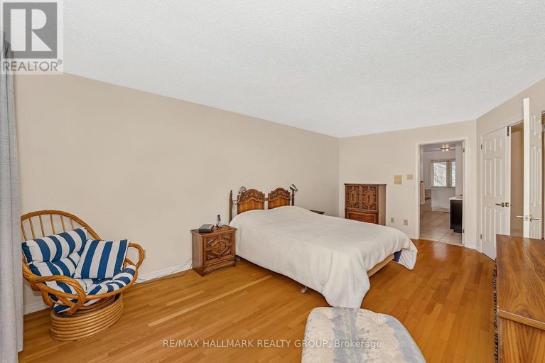 29325453/4-elderwood-trail/stittsville-central/ottawa/ontario/K2S1C9_32