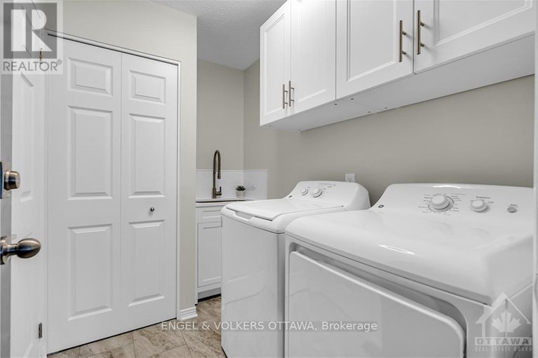 28611833/2177-lenester-avenue/mckellar-heightsglabar-park/ottawa/ontario/K2A4A9_17
