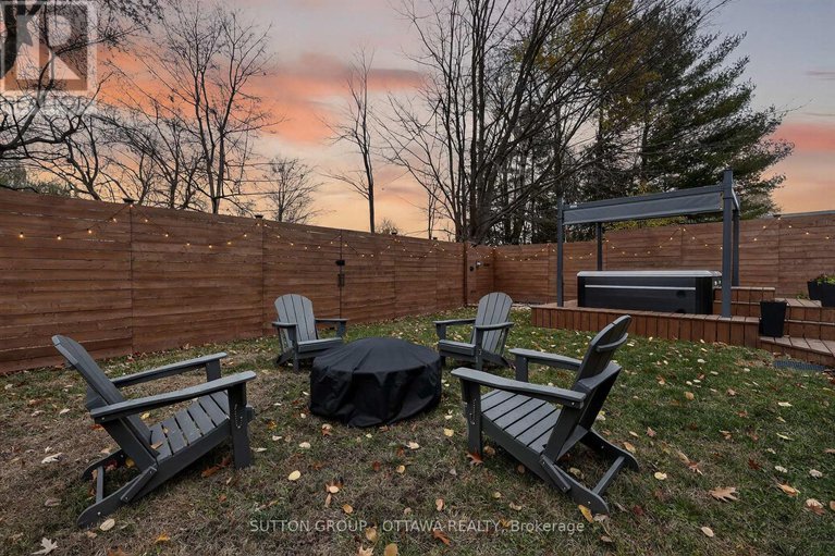 29128256/25-southpark-drive/blackburn-hamlet/ottawa/ontario/K1B3B8_38