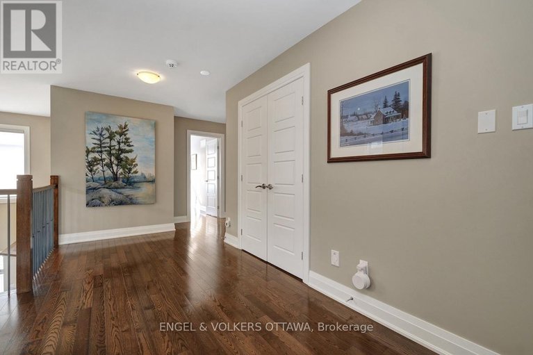 29353199/3681-eureka-avenue-e/blossom-parkleitrim/ottawa/ontario/K1T1L5_18