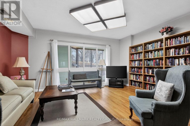 29629891/305-80-sandcastle-drive/leslie-park/ottawa/ontario/K2H9E7_30