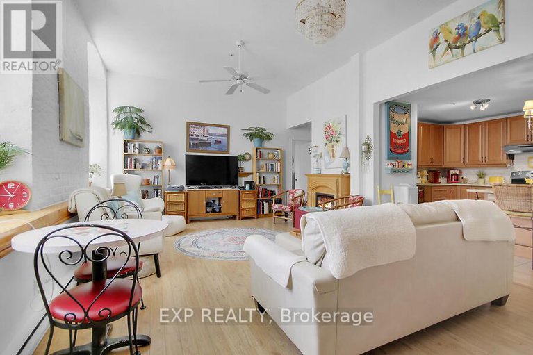 29241125/503-1-rosamond-street-e/almonte/mississippi-mills/ontario/K0A1A0_12